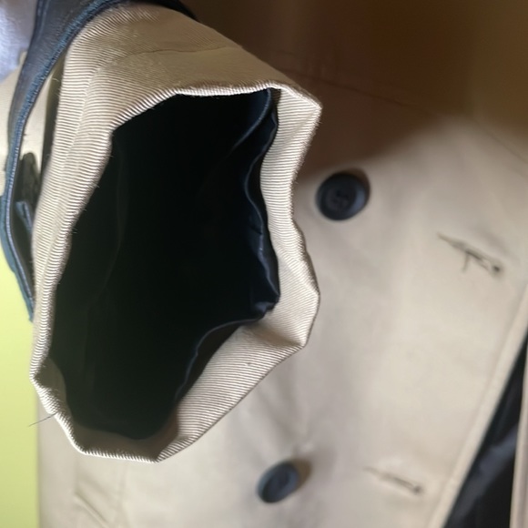 Danier Vintage Italian Leather Double
Breasted Jacket Size Small - Picture 9 of 13